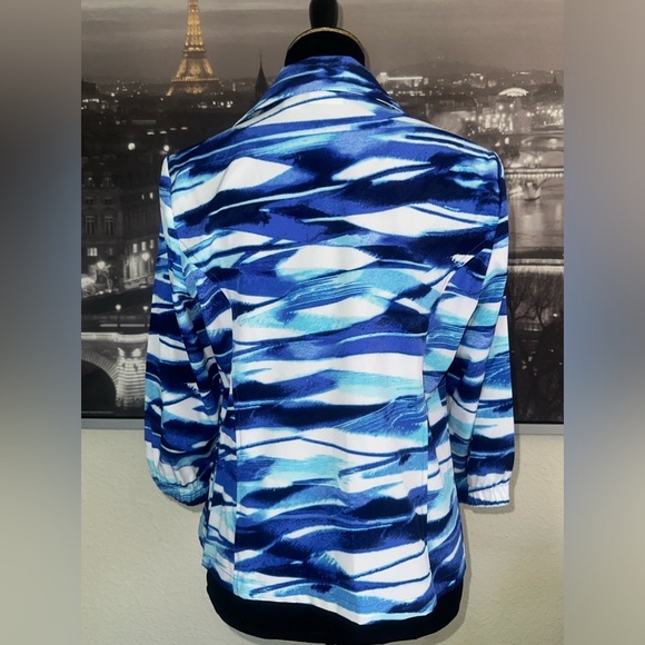 ZENERGY BY CHICO’S Lightweight Jacket Size 1 U.S M - Picture 4 of 5